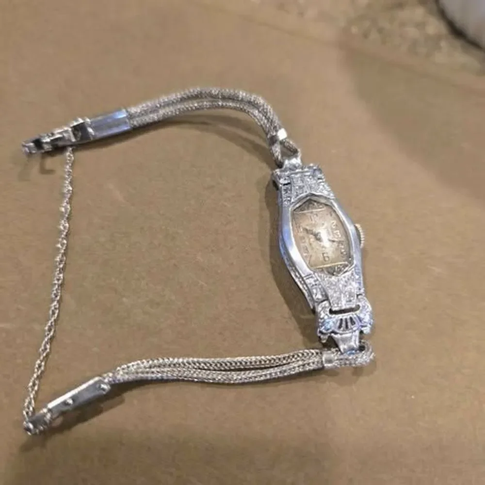Abra elegant vintage